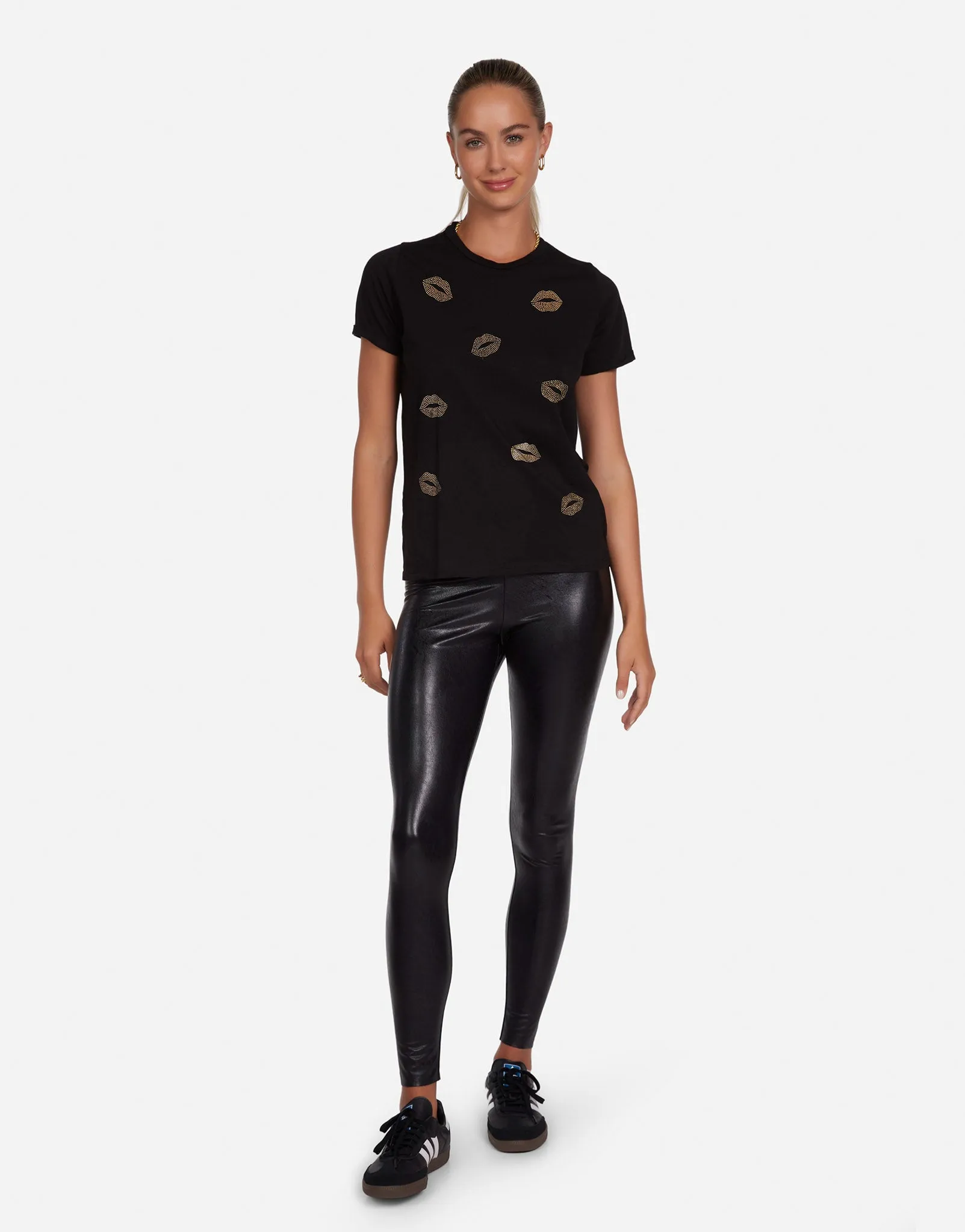 Edda Gold Stud Kisses