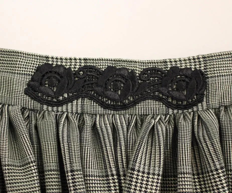 Gray Checkered Wool Shorts Skirt