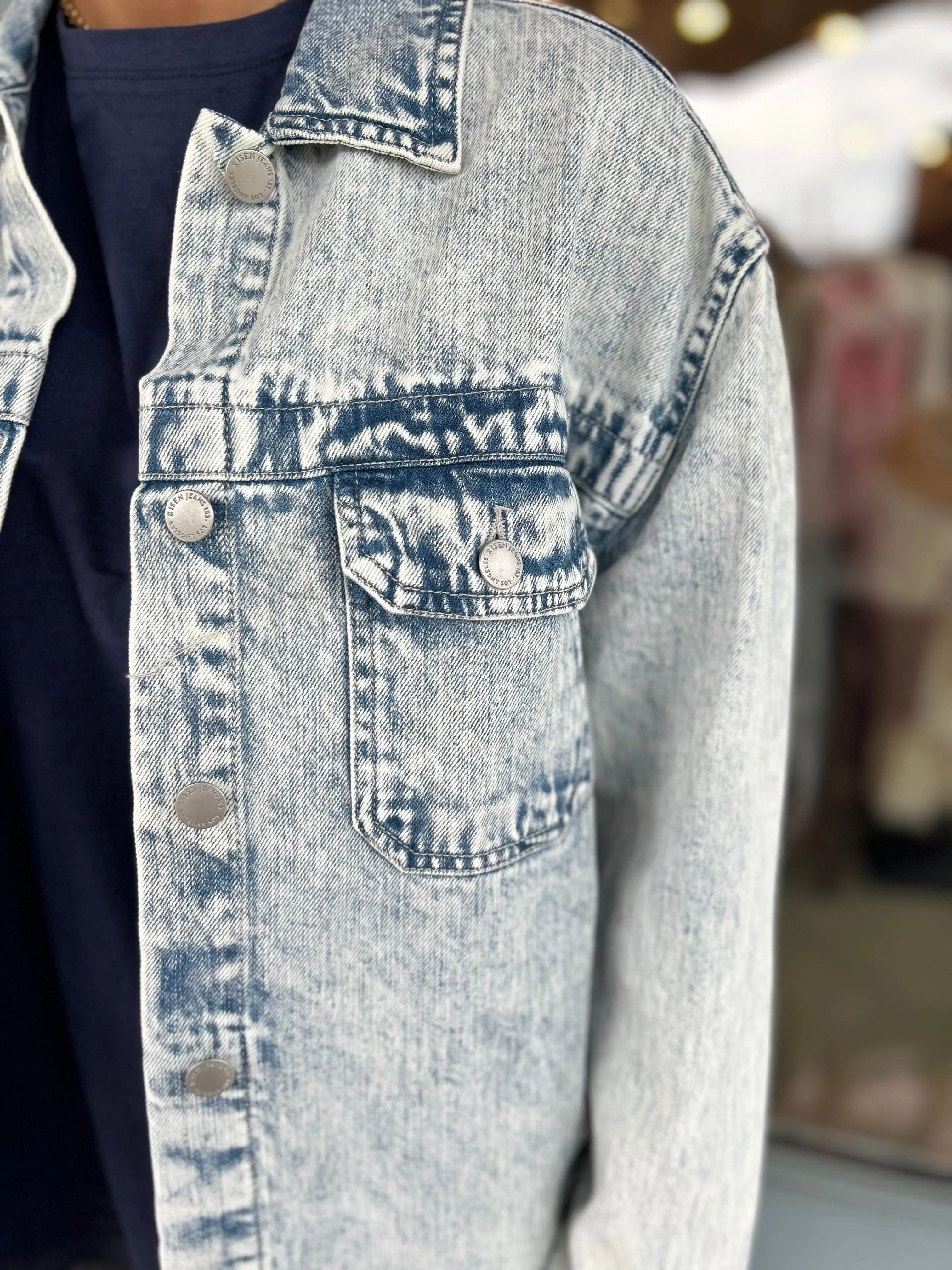 PLUS SIZE OVERSIZED DENIM JACKET