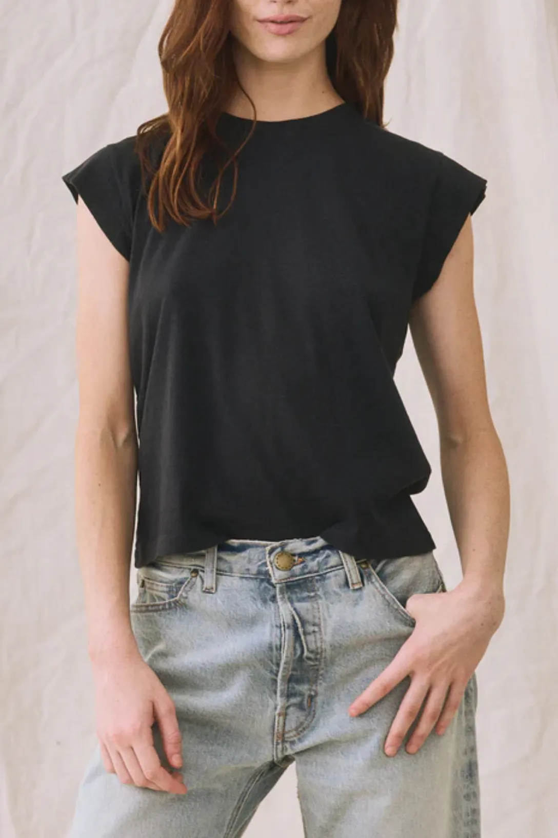 The Peak Shoulder Tee | Almost Black