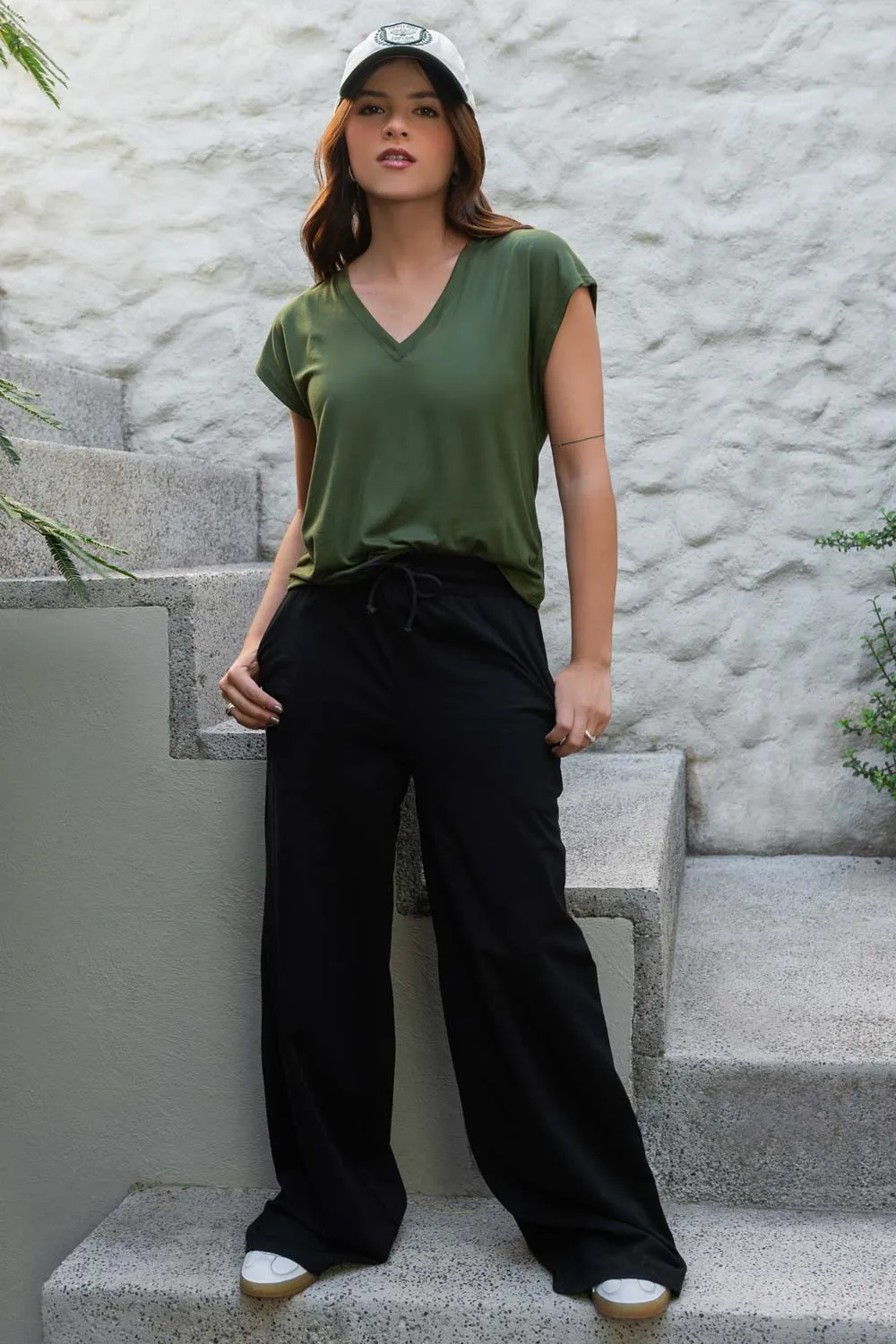 Top oversized cuello v manga corta