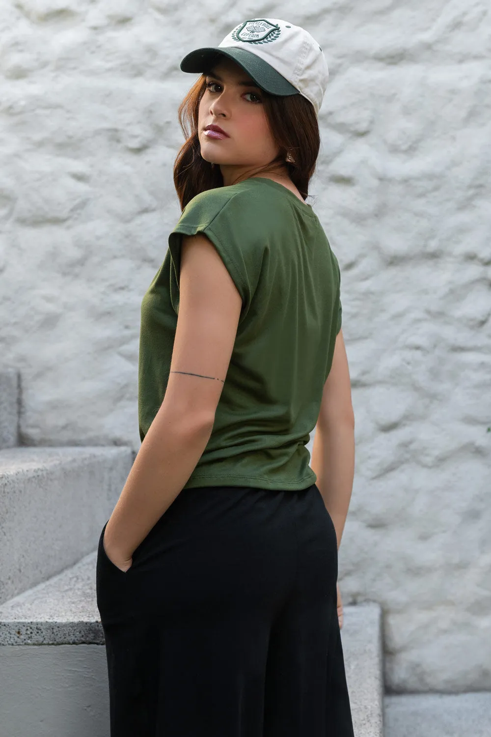 Top oversized cuello v manga corta
