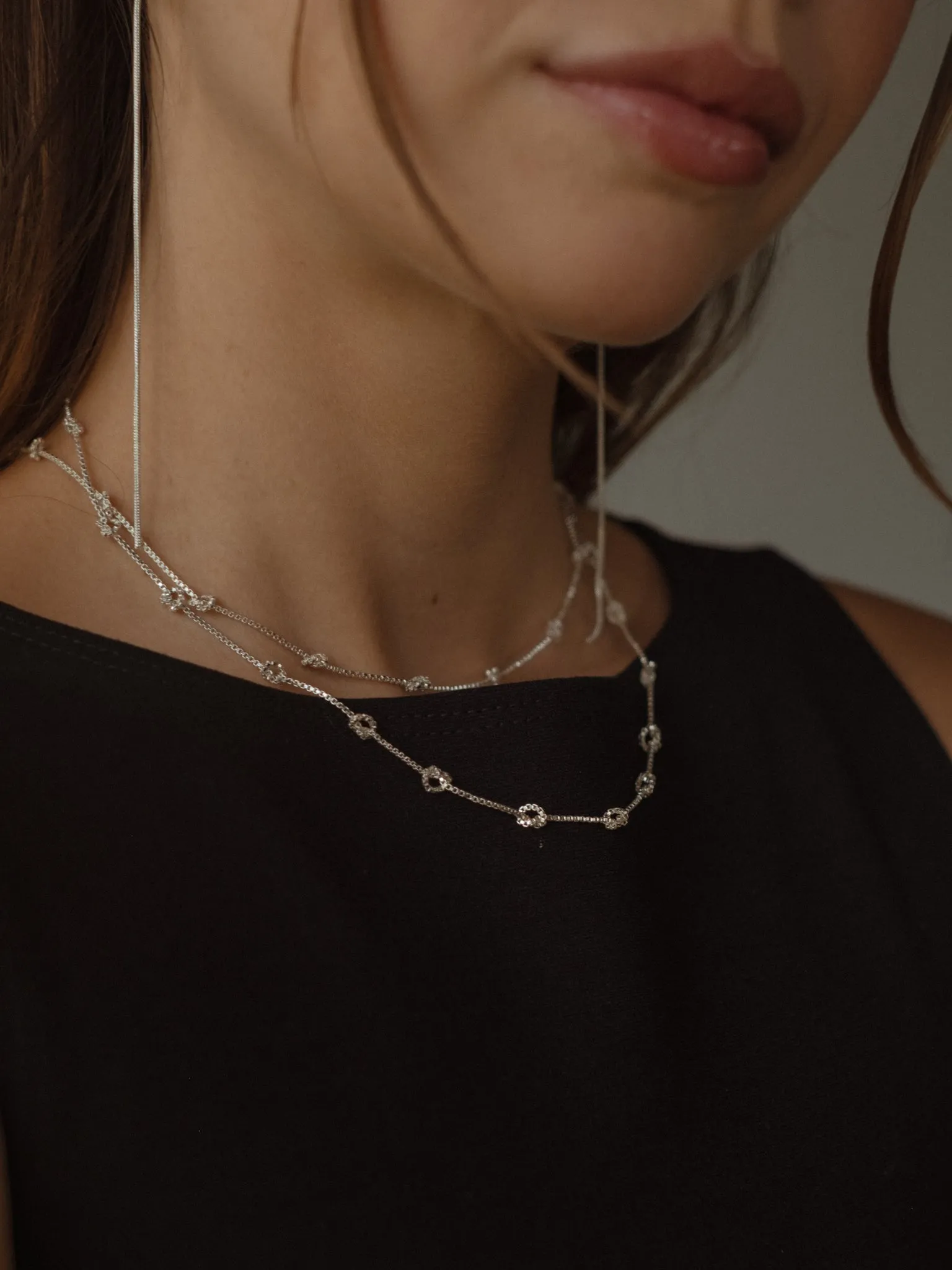 TWIST PENDANT NECKLACE - SILVER