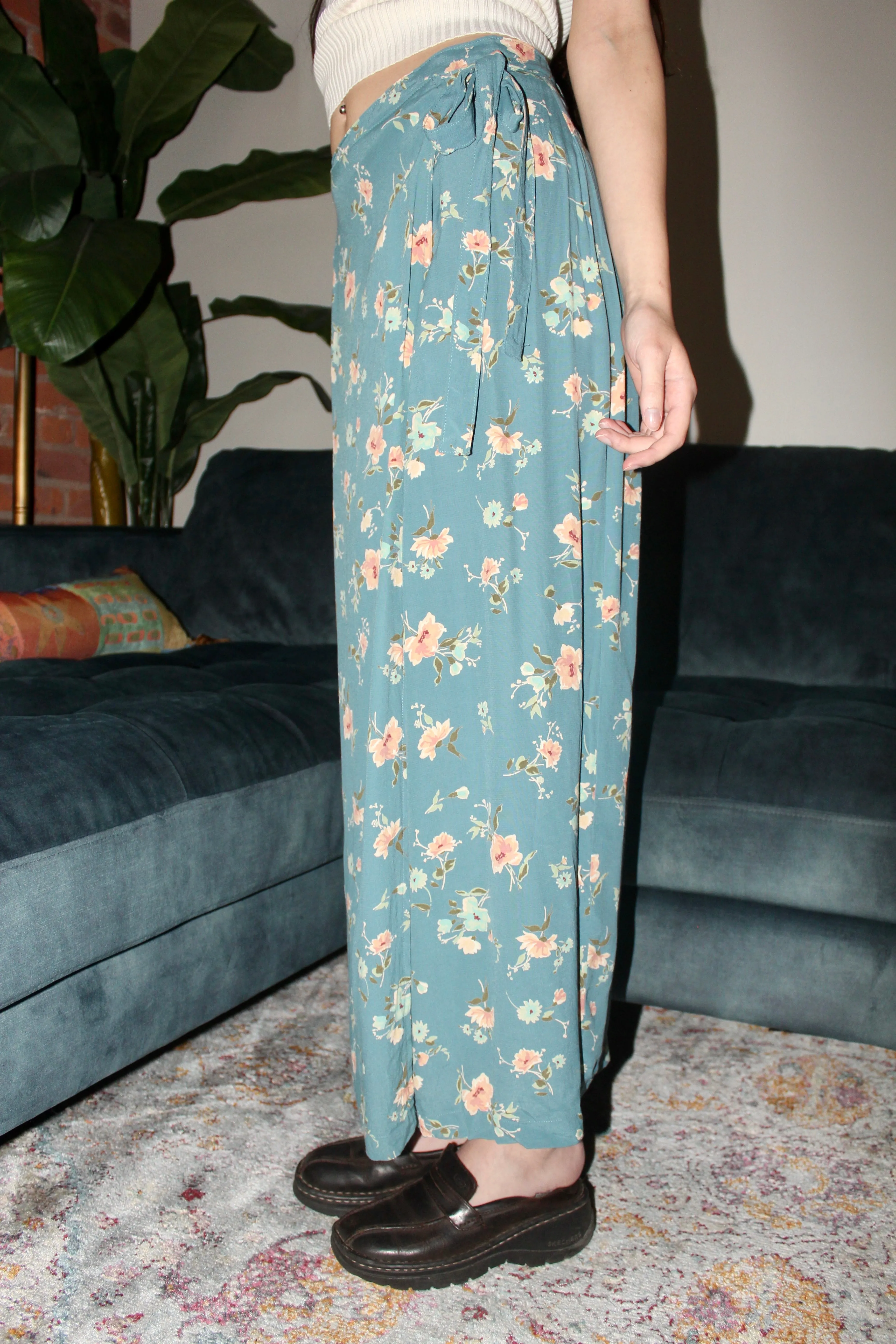 Vintage 90s Ditsy Floral Wrap Skirt (S)
