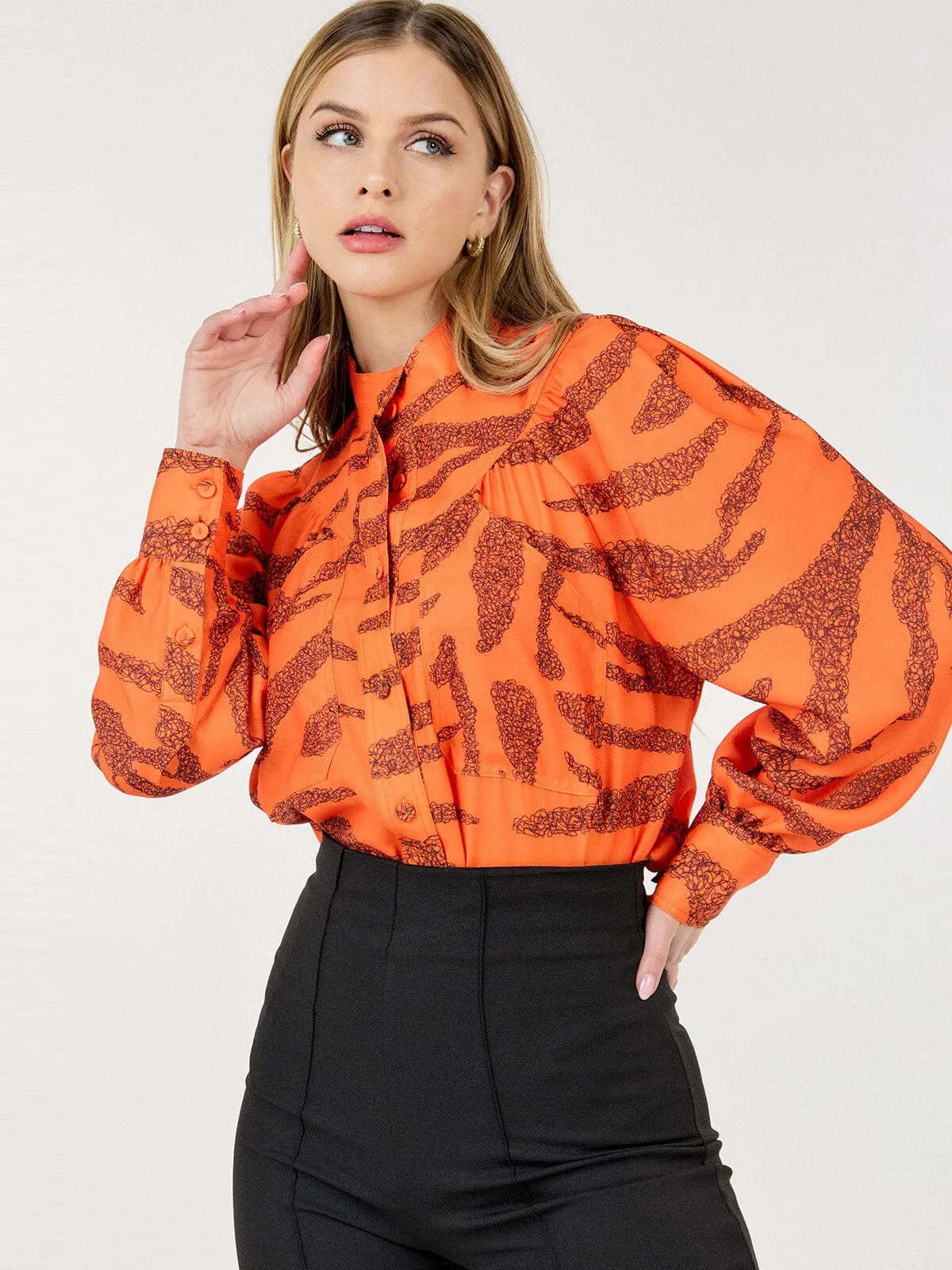 WOMEN'S LONG PUFF SLEEVE BUTTON CLOSURE PRINTED BLOUSE