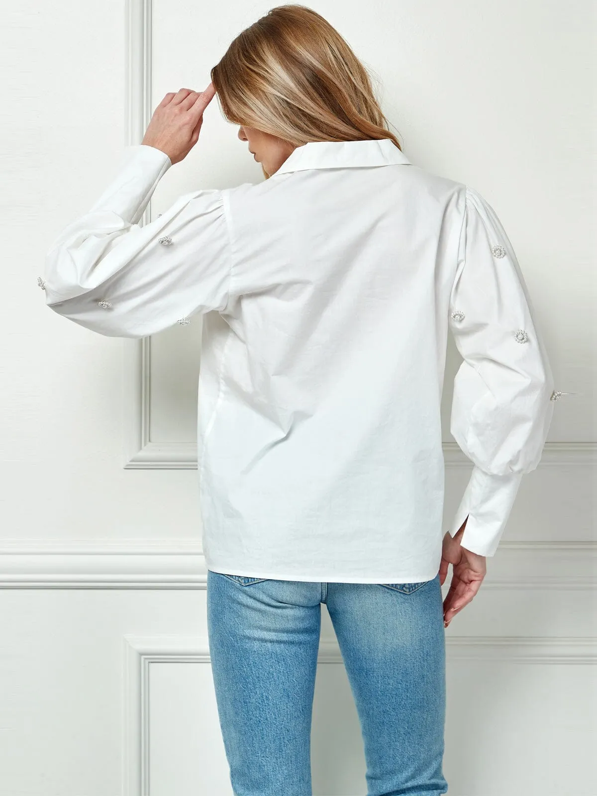 WOMEN'S LONG SLEEVE BUTTON CLOSURE FLOWER DETAILED BLOUSE TOP