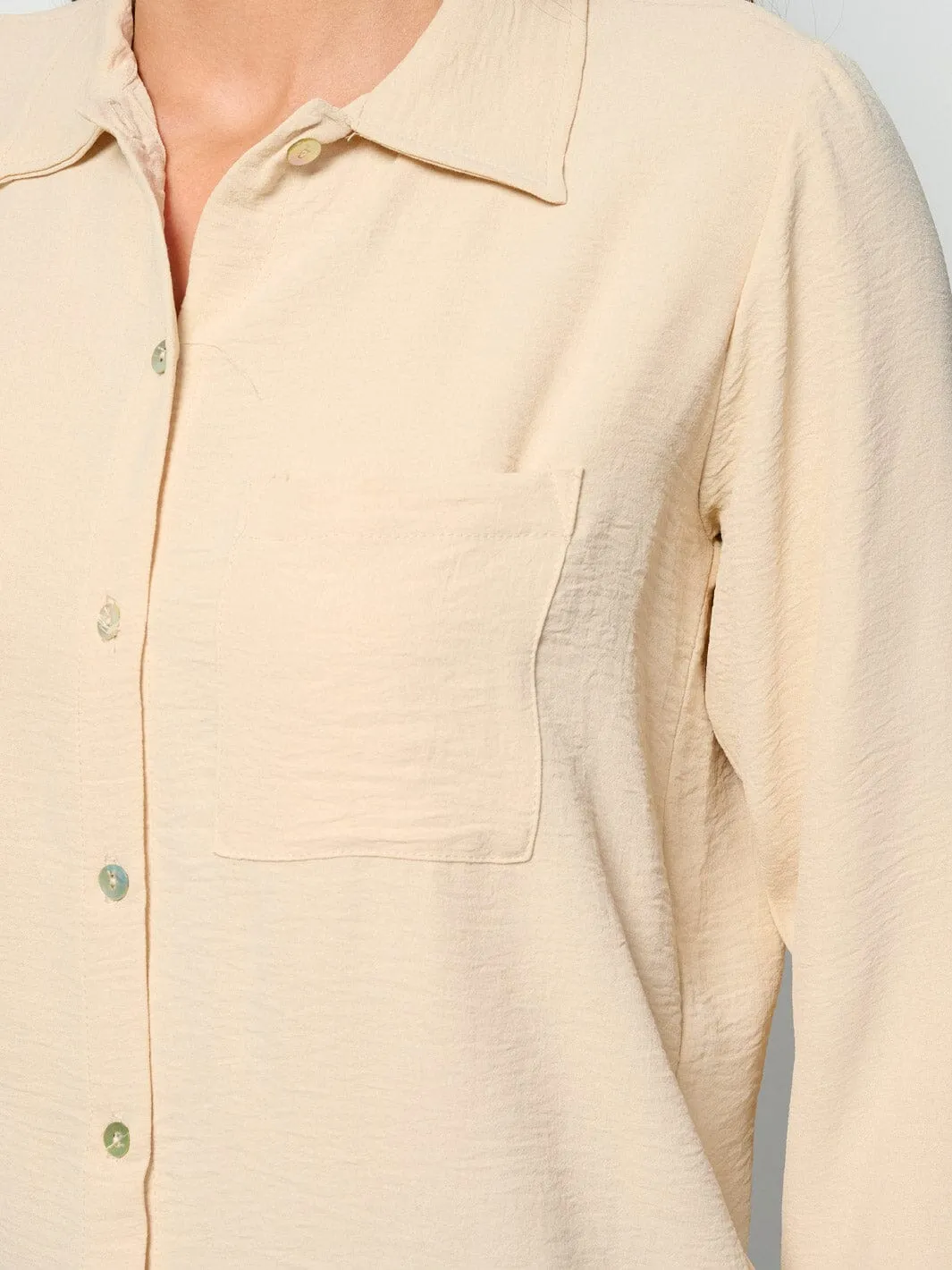 WOMEN'S LONG SLEEVE BUTTON UP FRONT POCKET BLOUSE TOP