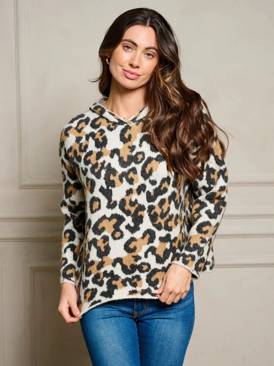 WOMEN'S LONG SLEEVE HOODED ANIMAL PRINT PULLOVER SWEATER