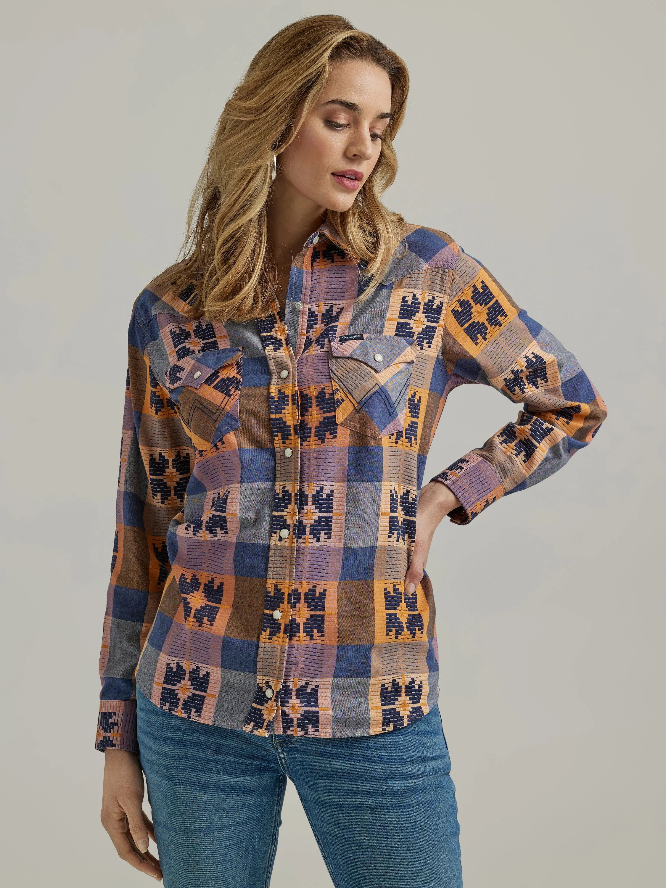 Wrangler Women's Western Boyfriend Snap Shirt